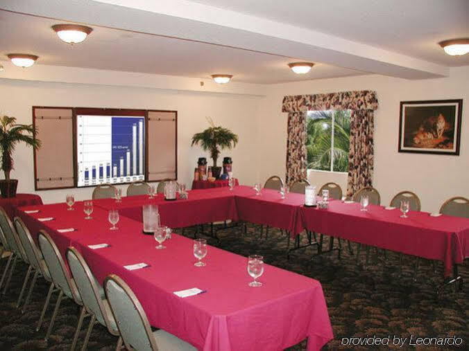 Express Hotel&suites San Diego-escondido, An Ihg
